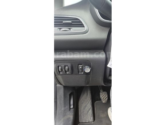 Sahibinden Renault Megane 1.3 TCe Joy 2020 Model