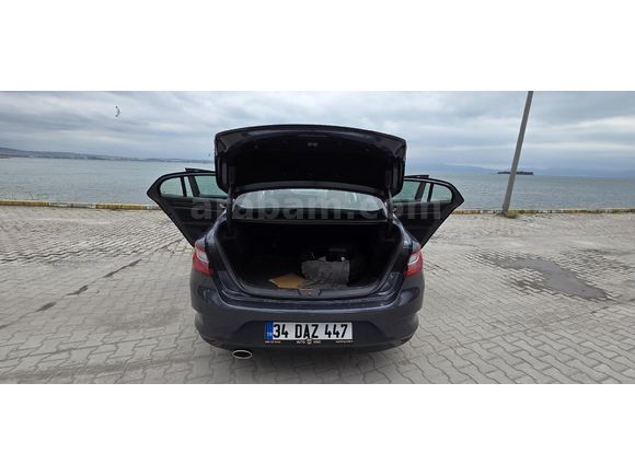 Sahibinden Renault Megane 1.3 TCe Joy 2020 Model