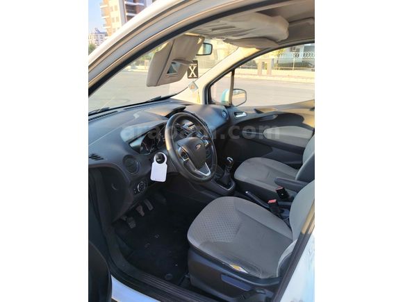 Sahibinden Ford Tourneo Courier 1.6 TDCi Titanium 2015 Model 