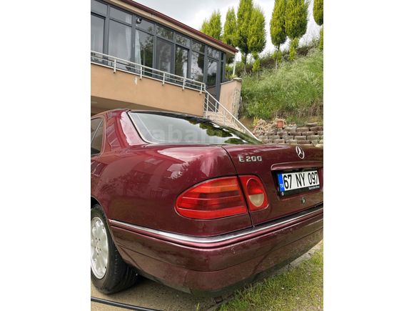 Sahibinden Mercedes - Benz E 200 Elegance 1997 Model  330.000 km Bordo