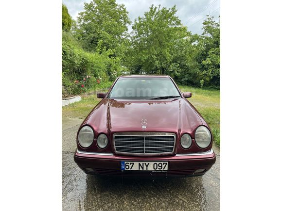 Sahibinden Mercedes - Benz E 200 Elegance 1997 Model  330.000 km Bordo