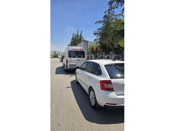 Sahibinden Skoda Rapid 1.2 Ambition 2014 Model İstanbul