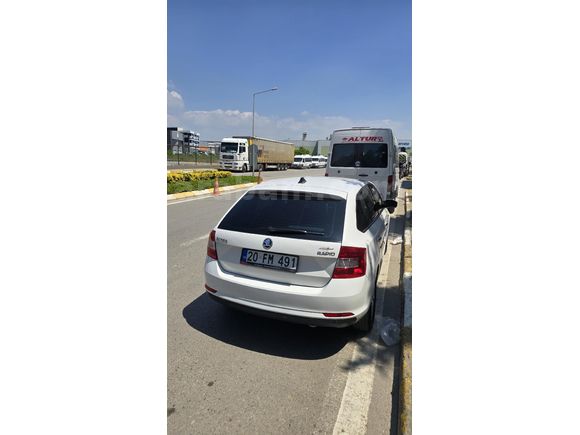 Sahibinden Skoda Rapid 1.2 Ambition 2014 Model İstanbul