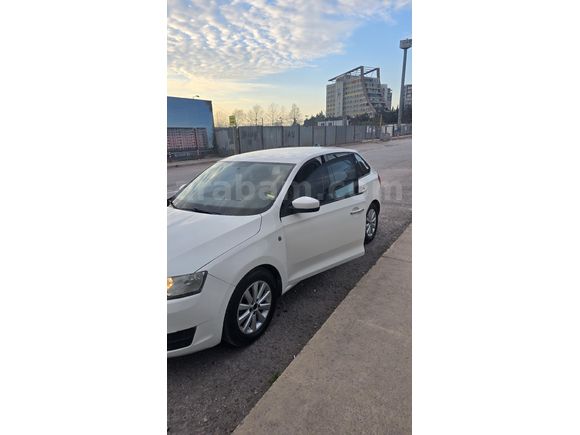 Sahibinden Skoda Rapid 1.2 Ambition 2014 Model İstanbul