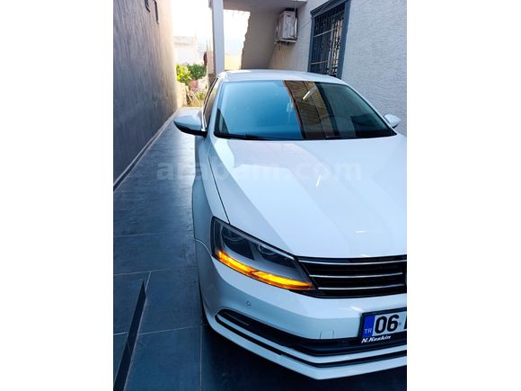 Sahibinden Volkswagen Jetta 1.6 TDi Comfortline 2015 Model
