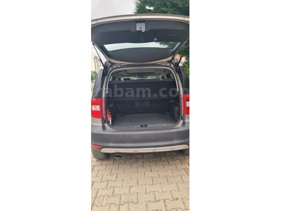 Sahibinden Skoda Yeti 1.2 TSI Active 2011 Model  66.500 km Bej