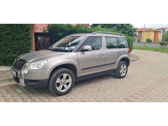 Sahibinden Skoda Yeti 1.2 TSI Active 2011 Model  66.500 km Bej