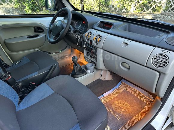 Sahibinden Renault Kangoo Multix 1.5 dCi Expression 2009 Model 