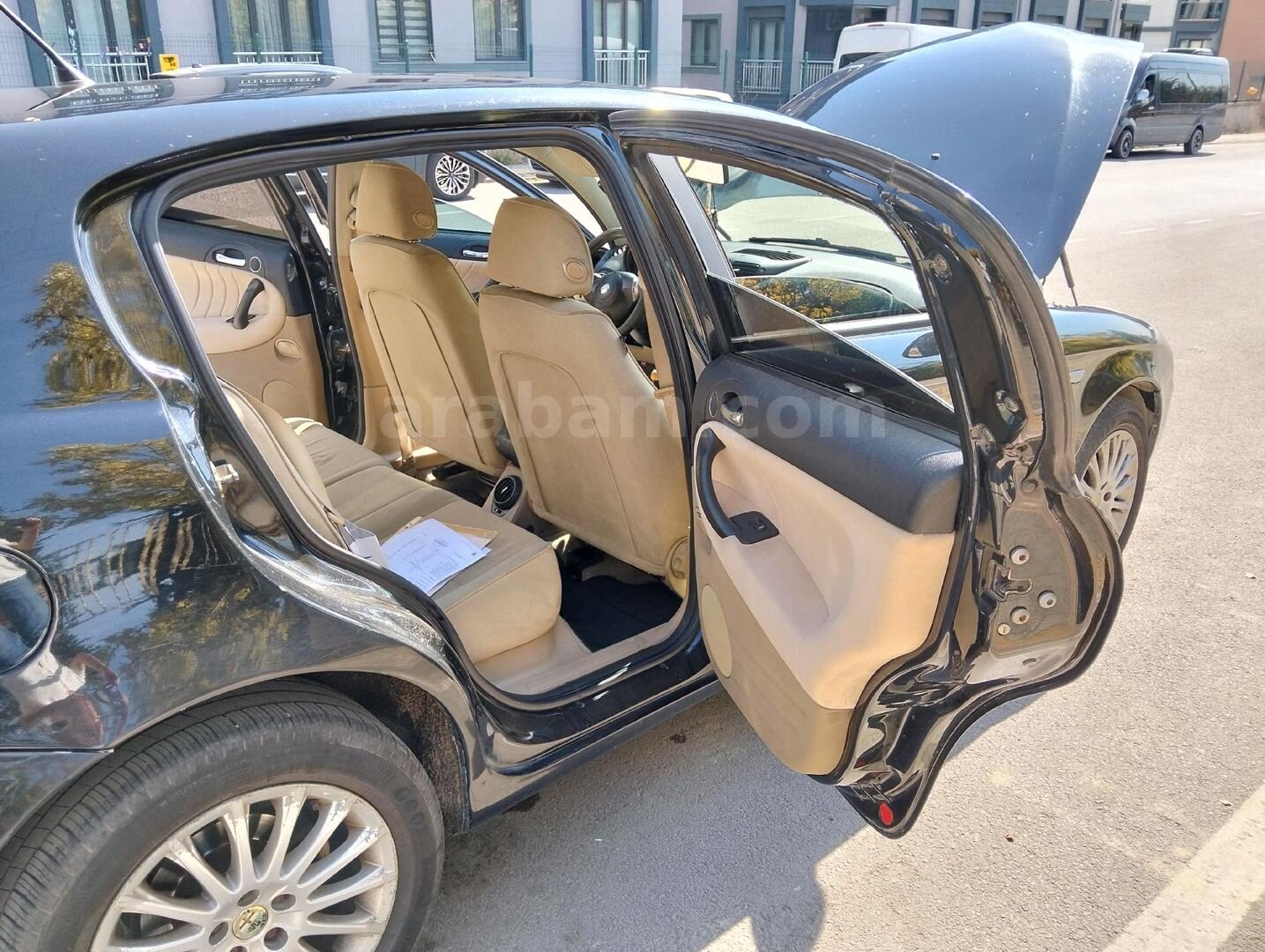 Sahibinden Alfa Romeo 147 1.6 TS Distinctive 2009 Model Kocaeli 275.000 km Siyah 4