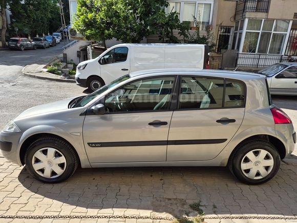 Sahibinden Renault Megane 1.4 Authentique 2005 Model İstanbul