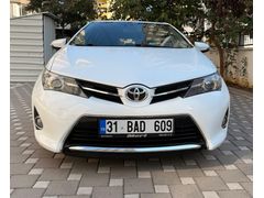 Sahibinden Toyota Auris 1.4 D-4D Advance 2013 Model  170.000 km Beyaz