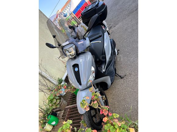 Doktordan İtalyan Piaggio Medley S 150 
