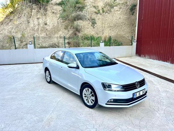 Sahibinden Volkswagen Jetta 1.2 TSi BlueMotion Comfortline 2016 Model  115.000 km Gri (Gümüş)