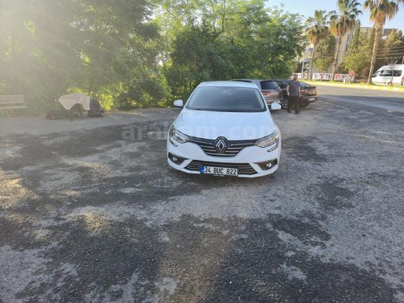 Sahibinden Renault Megane 1.5 dCi Touch 2018 Model  161.000 km Beyaz