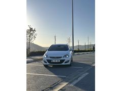 Sahibinden Opel Astra 1.4 T Cosmo 2013 Model  170.000 km Beyaz