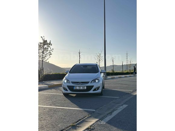 Sahibinden Opel Astra 1.4 T Cosmo 2013 Model  170.000 km Beyaz