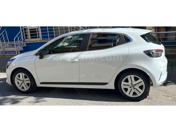 Sahibinden Renault Clio 1.0 TCe Evolution 2025 Model