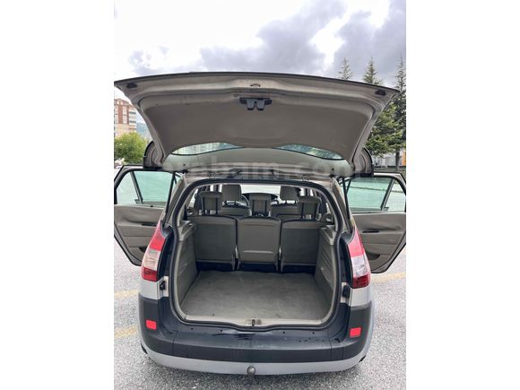 Sahibinden Renault Scenic 1.9 dCi Privilege 2004 Model 