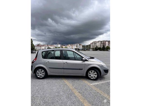Sahibinden Renault Scenic 1.9 dCi Privilege 2004 Model 