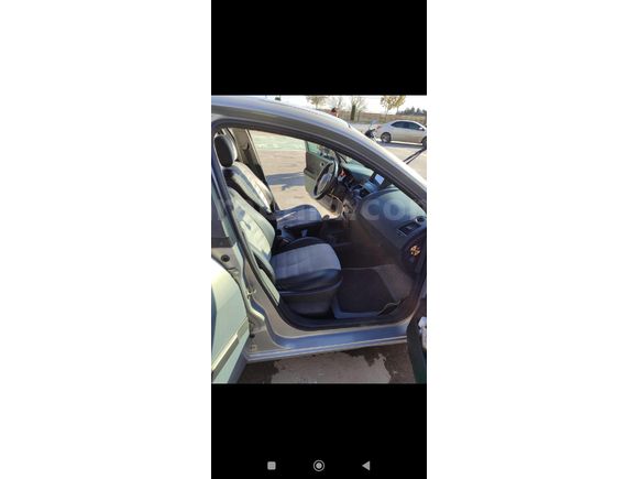 Sahibinden Renault Megane 1.4 Authentique 2004 Model
