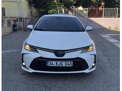 Sahibinden Toyota Corolla 1.8 Hybrid Flame X-Pack 2021 Model 