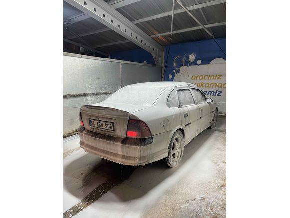 Tofaş parasına 
Opel Vectra 1.6 GL 1998 Model 