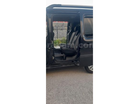 2008 MODEL RENAULT KANGOO 1.5 DİZEL EXPRESSİON 105 LİK DEĞİŞENSİZ