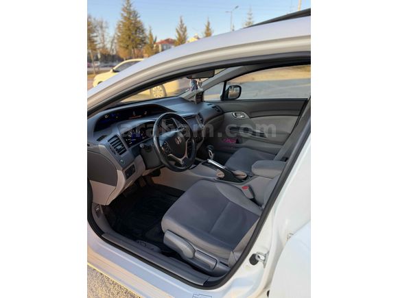 Sahibinden Honda Civic 1.6i VTEC Eco Elegance 2013 Model 