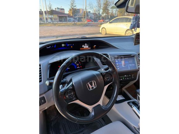 Sahibinden Honda Civic 1.6i VTEC Eco Elegance 2013 Model 