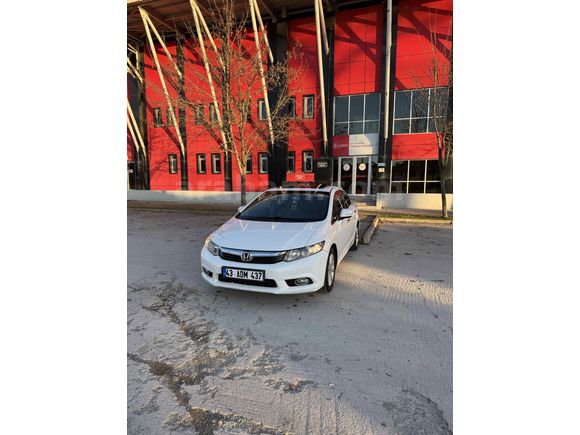 Sahibinden Honda Civic 1.6i VTEC Eco Elegance 2013 Model 