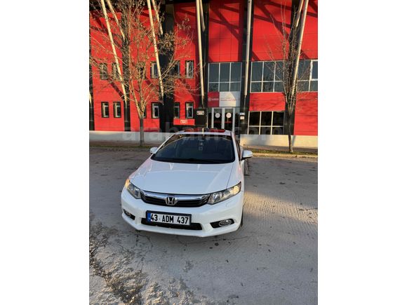Sahibinden Honda Civic 1.6i VTEC Eco Elegance 2013 Model 