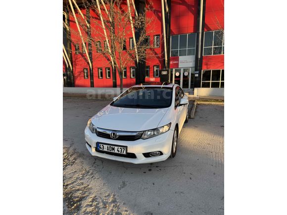Sahibinden Honda Civic 1.6i VTEC Eco Elegance 2013 Model 