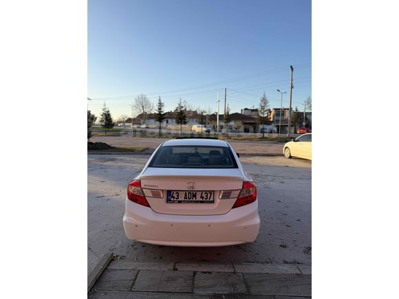 Sahibinden Honda Civic 1.6i VTEC Eco Elegance 2013 Model 
