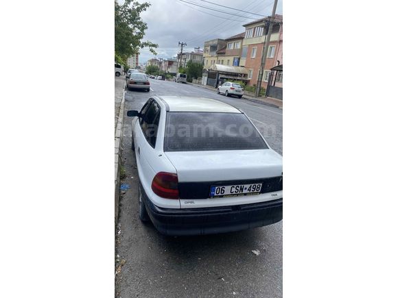 Sahibinden Opel Astra 1.4 GL 1998 Model muayene yeni tofaş parasına avrupa araba fiyatta pazarlık payı vardır geleni üzmem