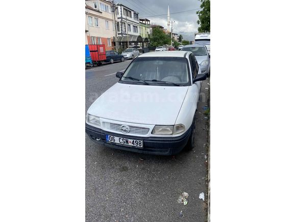 Sahibinden Opel Astra 1.4 GL 1998 Model muayene yeni tofaş parasına avrupa araba fiyatta pazarlık payı vardır geleni üzmem