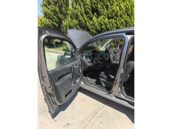 Sahibinden Renault Kangoo 1.5 dCi Exclusive 2019 Model
