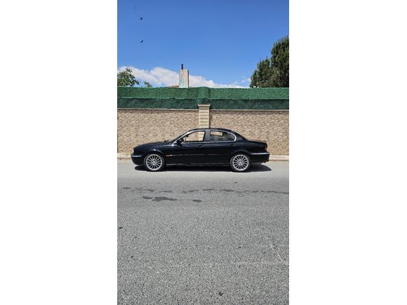 Jaguar TR de TEK