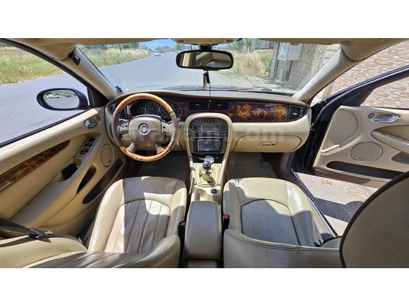 Jaguar TR de TEK