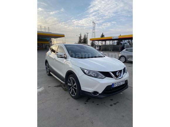 Sahibinden Nissan Qashqai 1.6 dCi Platinum Premium Pack 2015 Model