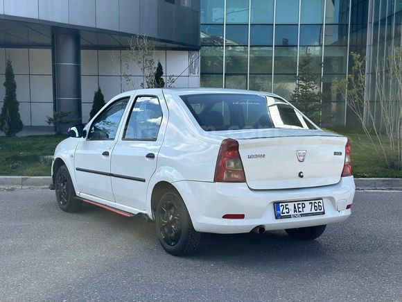 Sahibinden Dacia Logan 1.5 dCi Ambiance 2011 Model 