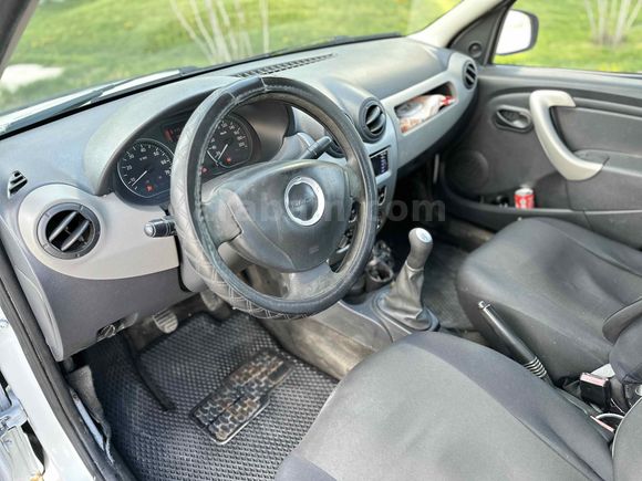 Sahibinden Dacia Logan 1.5 dCi Ambiance 2011 Model 