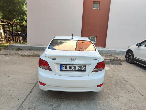 Sahibinden Hyundai Accent Blue 1.6 CRDI Mode Plus 2015 Model  152.000 km Beyaz