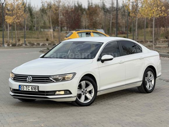 Sahibinden Volkswagen Passat 1.6 TDi BlueMotion Comfortline 2015 Model  141000 km Beyaz