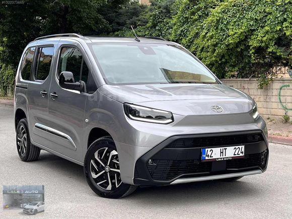 5.000KM İLK ELDEN %20 FATURALI HATASIZ 2025 TOYOTA 1.5D 130 HP