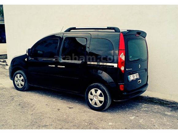 Sahibinden Renault Kangoo Multix 1.5 dCi Authentique 2010 Model  150.000 km Siyah