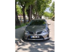 Sahibinden Toyota Auris 1.33 Life 2014 Model