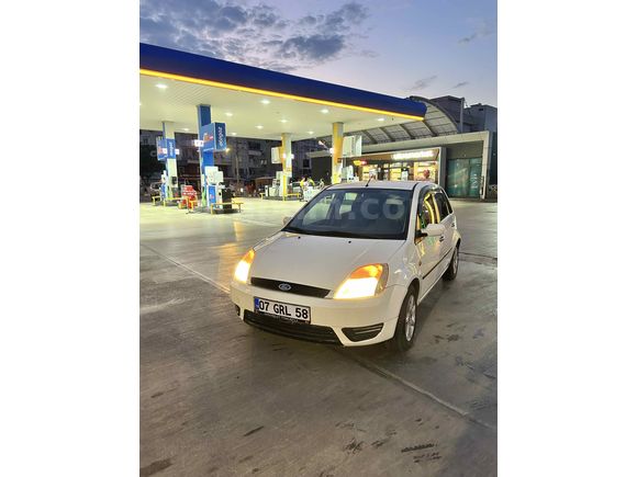 Sahibinden Ford Fiesta 1.4 TDCi Comfort 2004 Model  342.000 km Beyaz