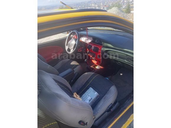 Renault Megane 1.6 Coupe 16 valf  2001 Model