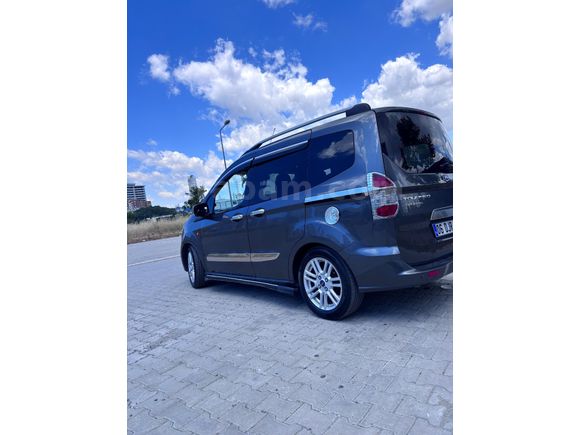 Sahibinden Ford Tourneo Courier 1.6 TDCi Titanium 2016 Model  240000km Gri (Gümüş)