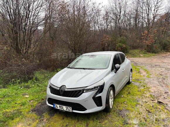 Sahibinden Renault Clio 1.0 TCe Evolution 2024 Model 